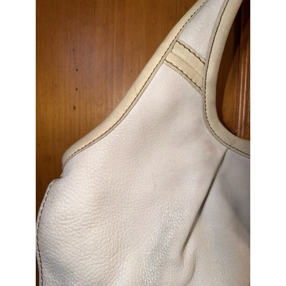 UGG Australia Genuine Calf Leather Hobo Shoulder Handbag Purse Beige Travel Tote